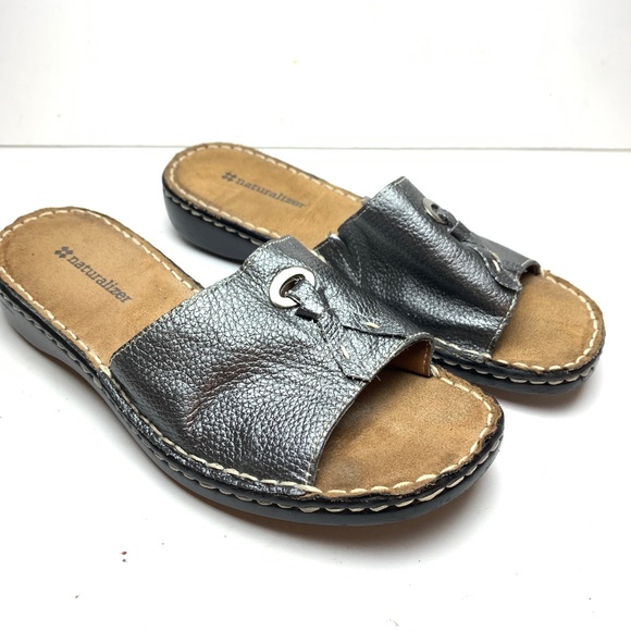 naturalizer pewter sandals